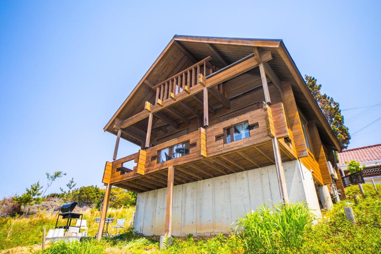 Villa Awaji Seaside Log House In Goshiki 1 Sumoto Exterior foto