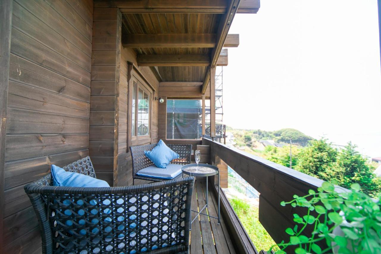Villa Awaji Seaside Log House In Goshiki 1 Sumoto Exterior foto